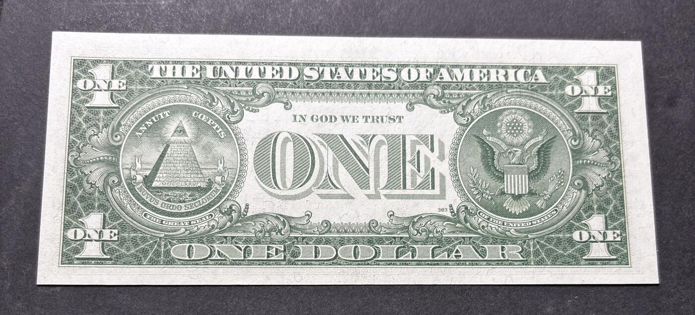 【金马踏春，泉马奔腾】2026 年新年贺岁场，（定于年初五接财神截拍）祝各位老板马到成功，马上有钱，愿岁岁平安喜乐顺遂 全新少见 1957 年蓝印版美国 1 美元，尾号 536