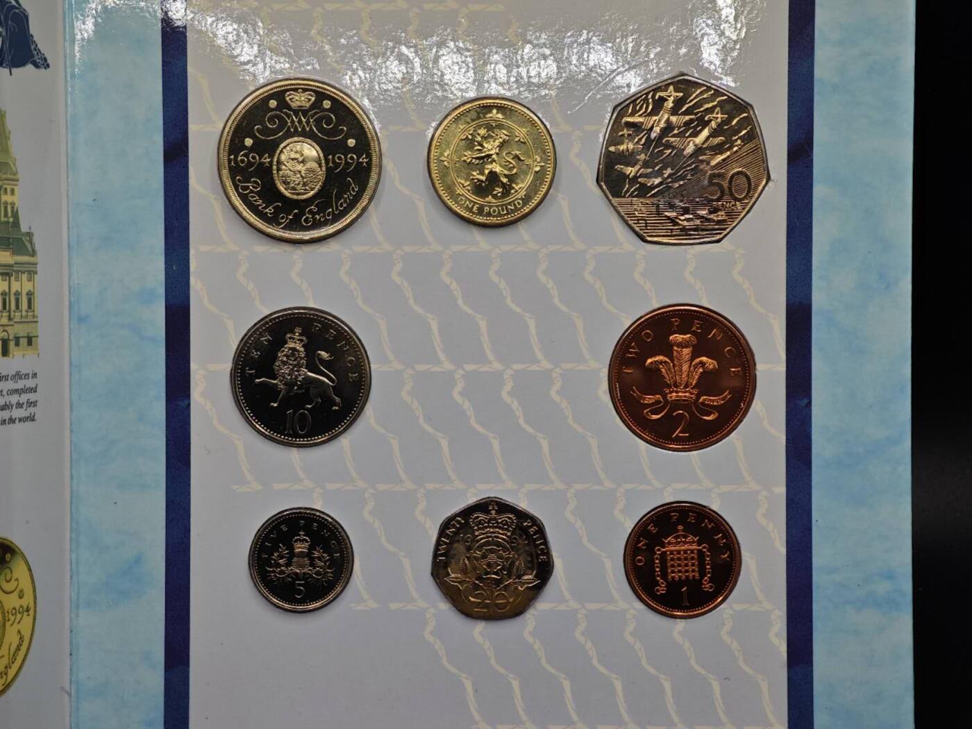 【淘币小摊】实时拍第八百七十拍   银币套币场    年前最后一场周一预留全部发出 本场无中意拍品可私信周日发货请更换最新收货地址不方便收货的请勿参拍或者顺丰到付 英国1994年套币