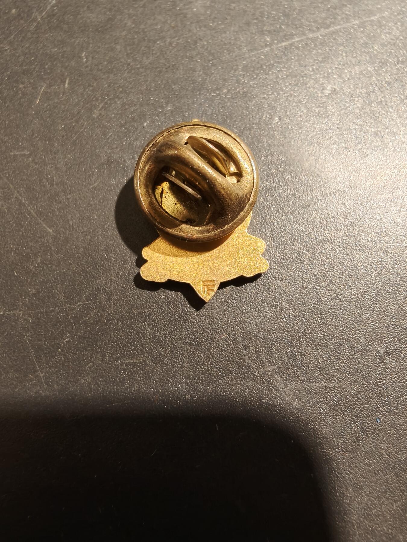 老王徽章第181期 费城英国军官俱乐部证章