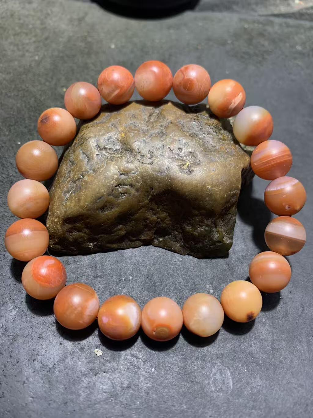 精美亚光原皮川料南红玛瑙单圈手串一条