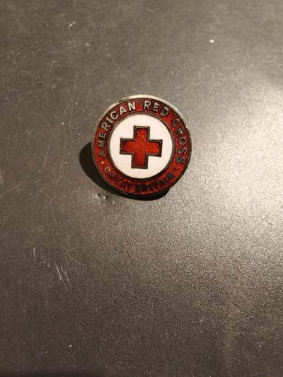 老王徽章第181期 - 美国红十字会证章