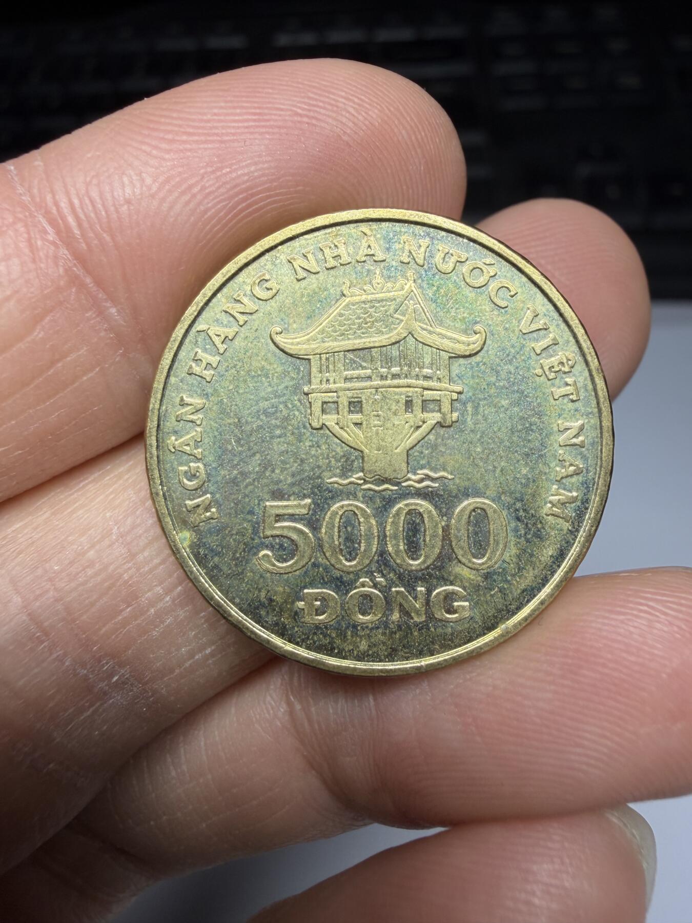 2025年集古藏今外币拍卖第二期-第6场—（总第306拍），可以寄存60天，满160元包邮。 2003年越南5000盾