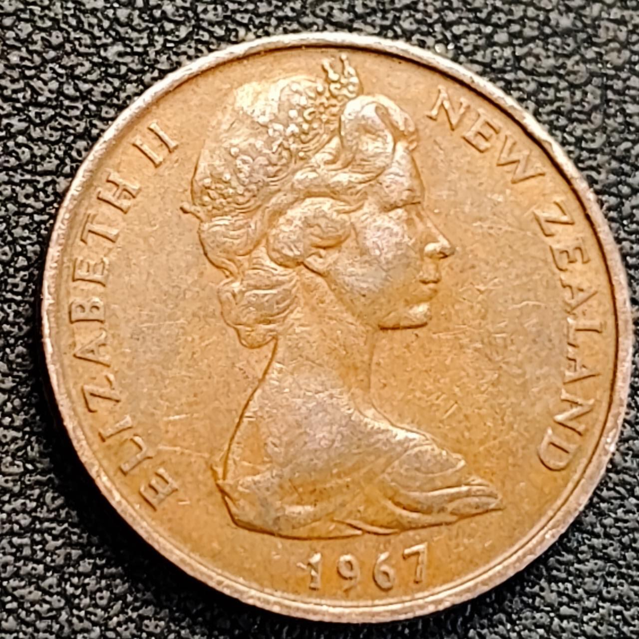 泉币菌-第186场- 小年快乐 精品福利场（本周五和之前的 2月14日发货） 英属新西兰1967年2分青铜币 金雀花 伊丽莎白二世女王  