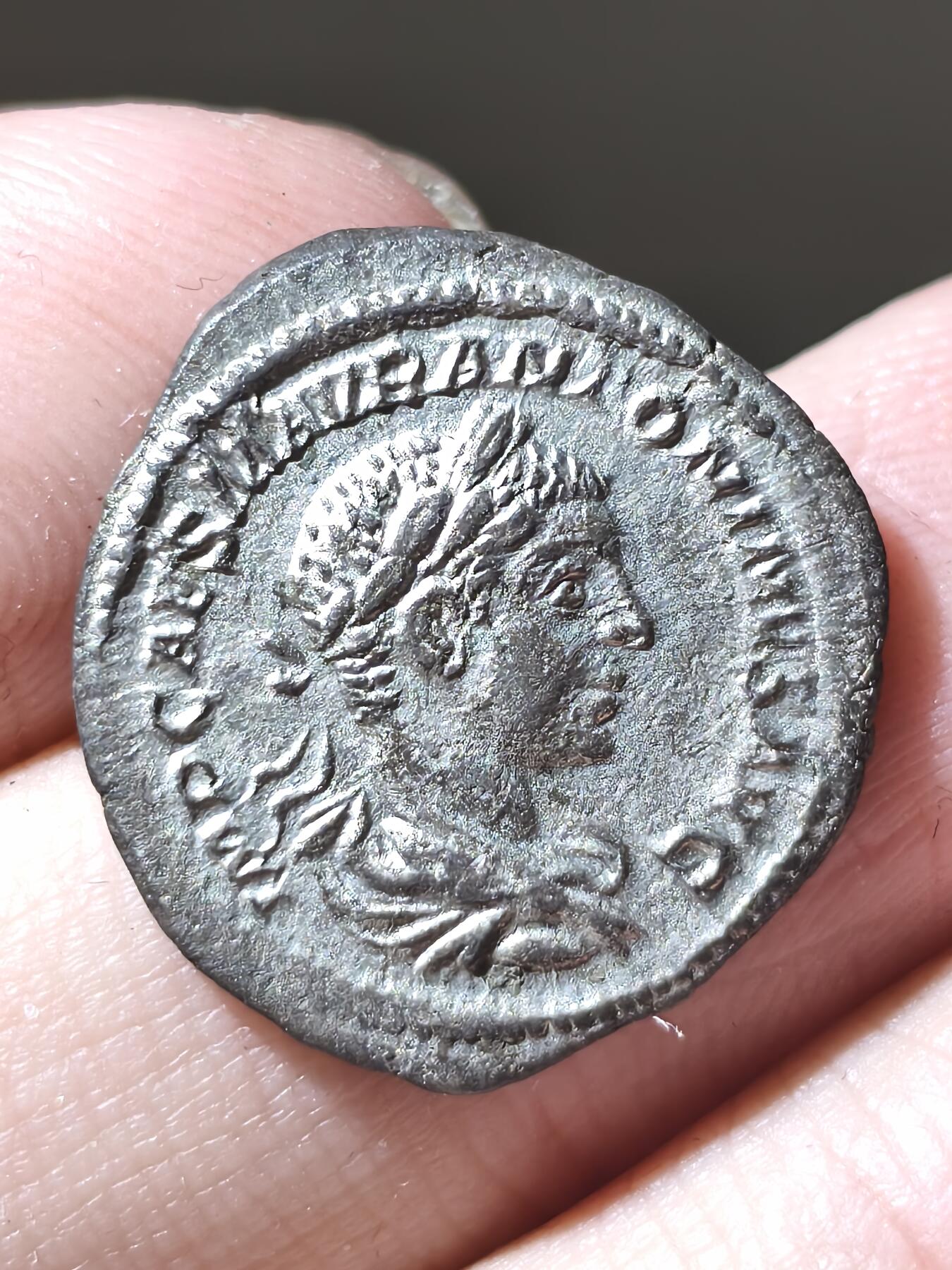 星盘世界钱币二月二十一日初五 世界古典币春节精品大拍 祝各位藏友马年大吉-新年新气象！ 美品！古罗马帝国 埃拉伽巴路斯第纳里银币 罗马著名小男娘