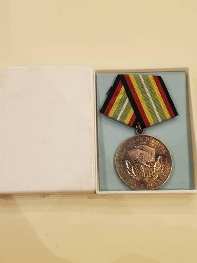 韵星假日军品类拍卖第40期 -- Rimey Holidays Militaria Auction 40 - 民主德国国家人民军银级忠诚服务奖章带原盒一套