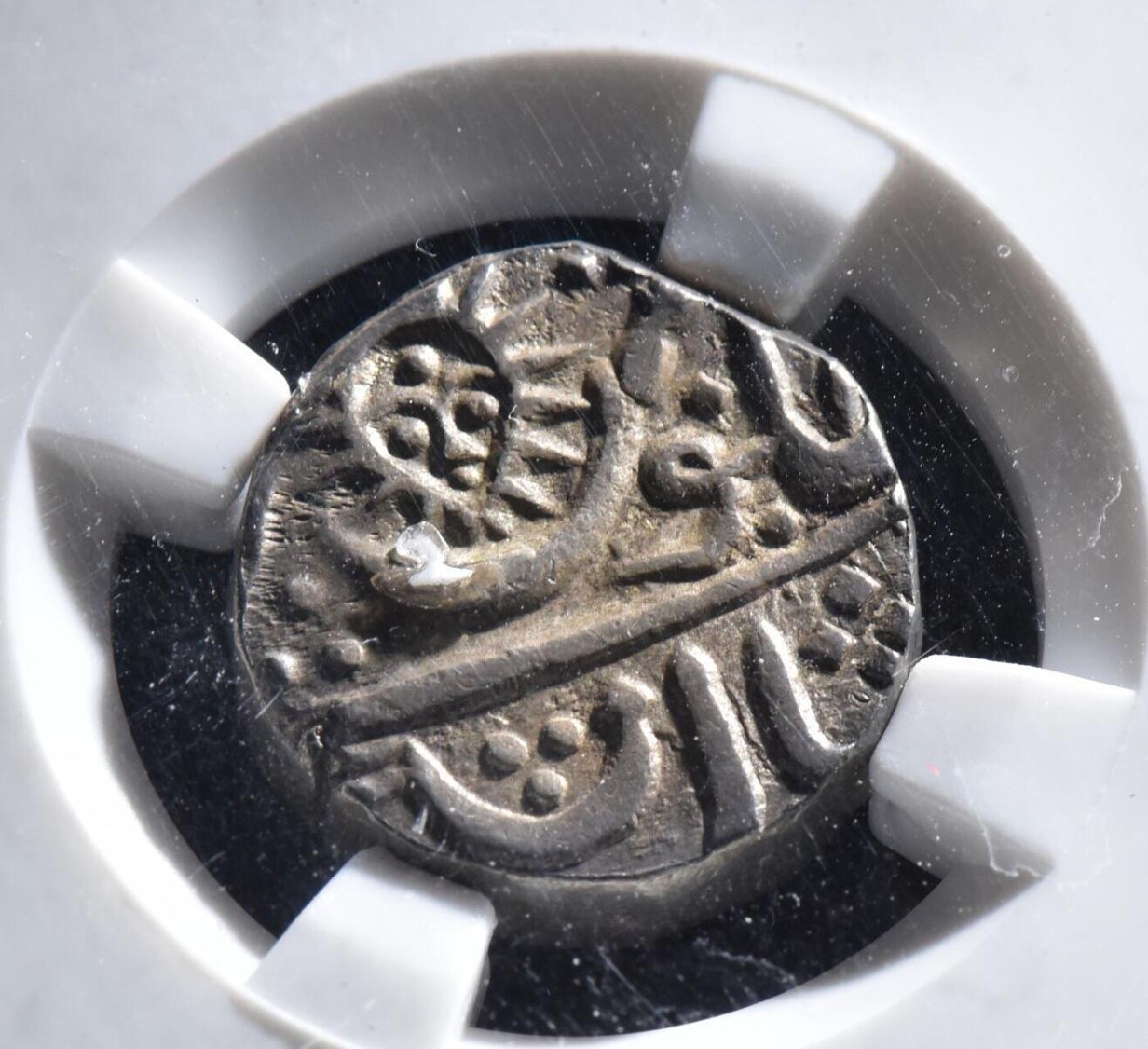 古印度土邦“太阳脸”银币  印多尔邦 1844-1856年1卢比银币