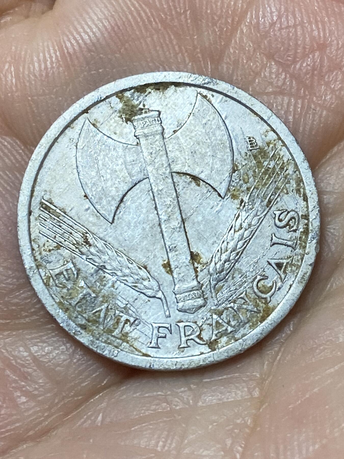 2026年第二十二场(总第一百九十一场）外国好品散币场(免佣金) 法国1943年1法郎(维希傀儡政府时期)