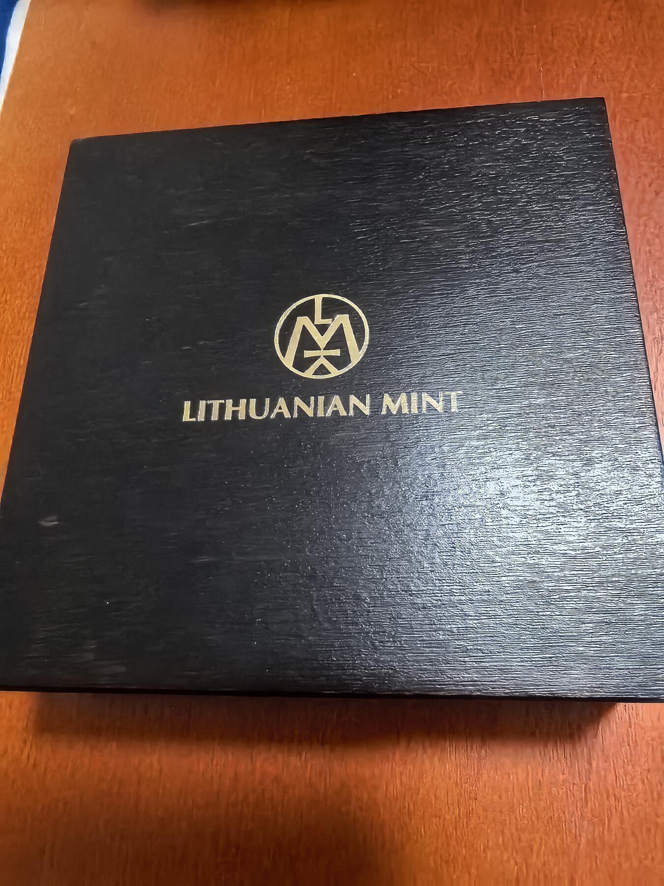 长老汇蛇年精选第九十九场拍卖 2022纽埃大卫5元仿古高浮雕银币，2盎司999银，盒证全，500枚，立陶宛造币厂