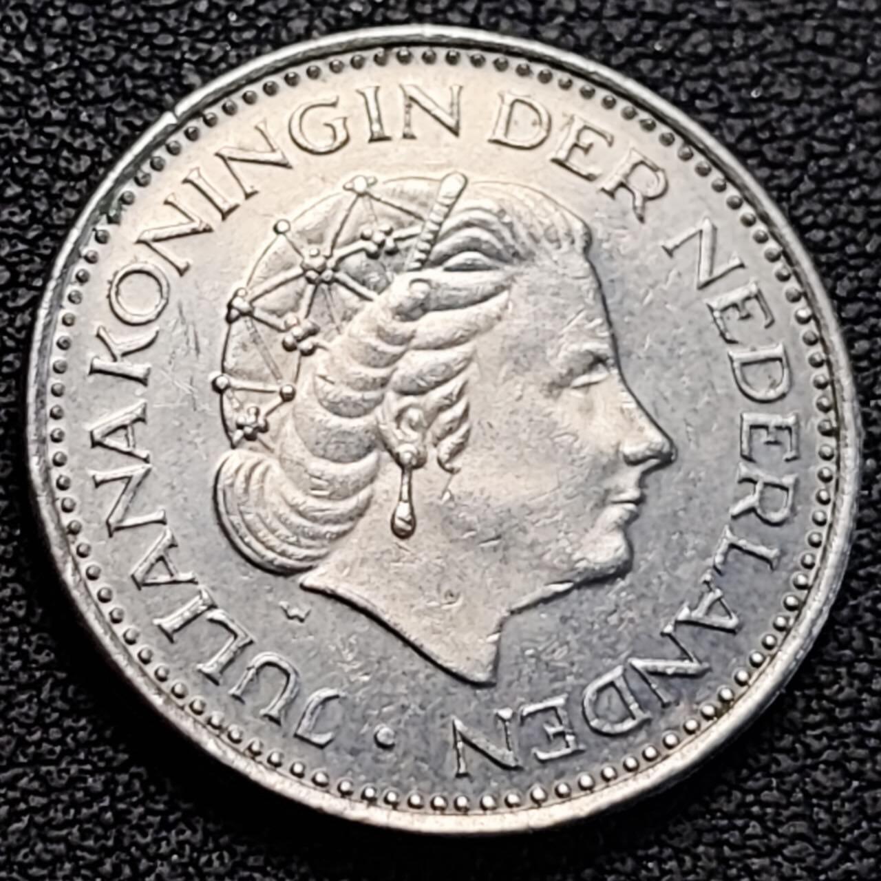 泉币菌-第186场- 小年快乐 精品福利场（本周五和之前的 2月14日发货） 1976年 荷兰王国早期1盾 朱莉安娜女王  镍币 硬币 25mm 
