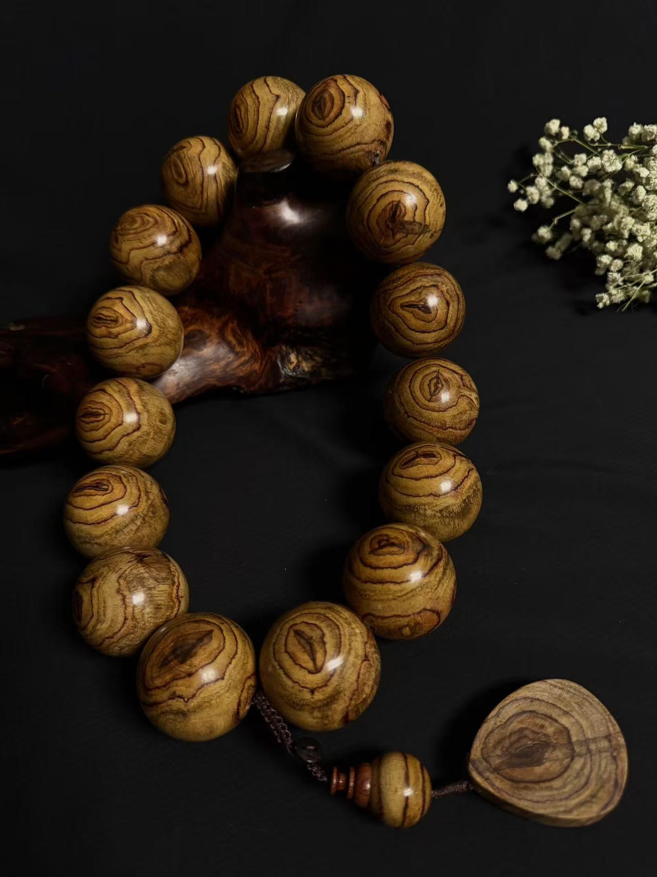 零元拍：继续再来大豪珠，海南黄花梨豪华大手持3.9-4.0/15颗大猪猪手持