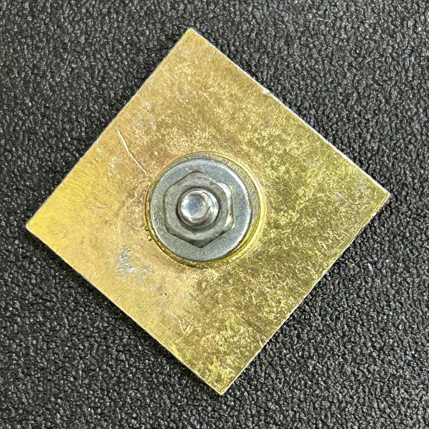 西秦中古拍卖第七十七期 2026马年新春专场 本场拍品年初九发出 越南民兵帽徽 早期版