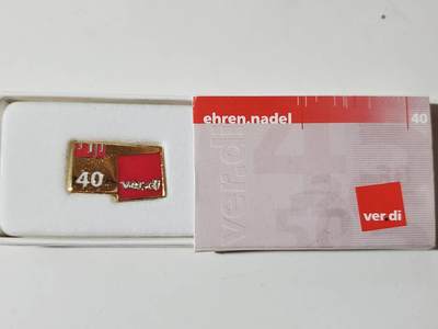 韵星假日军品类拍卖第40期 -- Rimey Holidays Militaria Auction 40 - 德国ehren工会四十年证章 源自东德 老工会之一