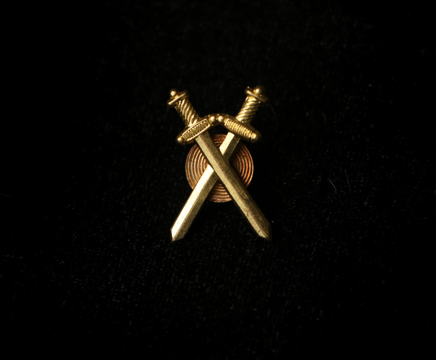 欢庆春节！戎马世界章牌大赏第112期春节大拍  德专场 南斯拉夫人民军（JNA）军官制服用领章徽。