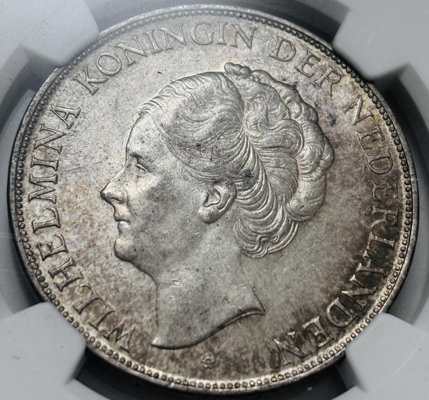 【金马踏春，泉马奔腾】2026 年新年贺岁场，（定于年初五接财神截拍）祝各位老板马到成功，马上有钱，愿岁岁平安喜乐顺遂 NGC AU58 分原光带彩 1938 年荷兰威廉明娜 2.5 盾大银币，25 克 720 银