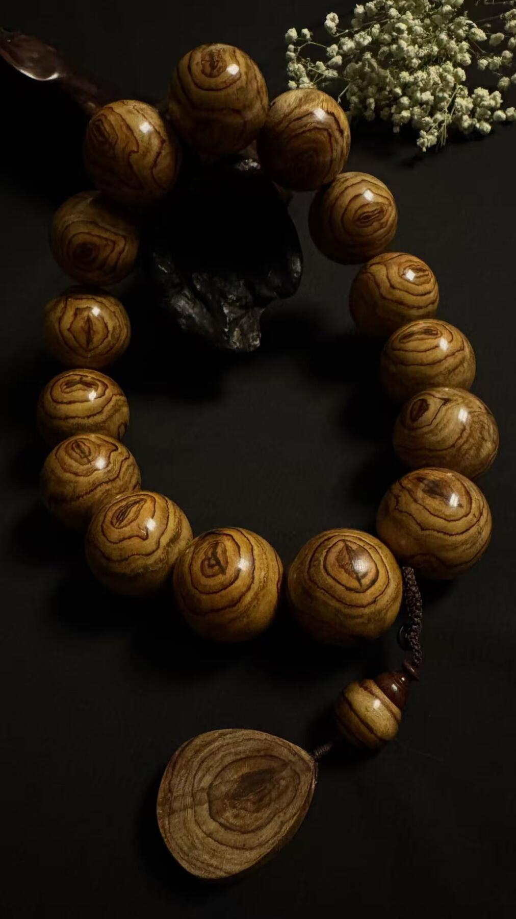 零元拍：继续再来大豪珠，海南黄花梨豪华大手持3.9-4.0/15颗大猪猪手持