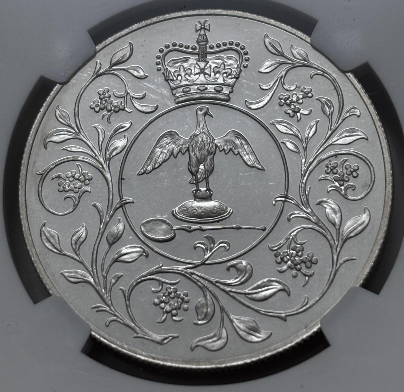 【金马踏春，泉马奔腾】2026 年新年贺岁场，（定于年初五接财神截拍）祝各位老板马到成功，马上有钱，愿岁岁平安喜乐顺遂 NGC PL67 分 1977 年英国女王登基 25 周年克朗型纪念精制大银币 28.2 克 925 高银