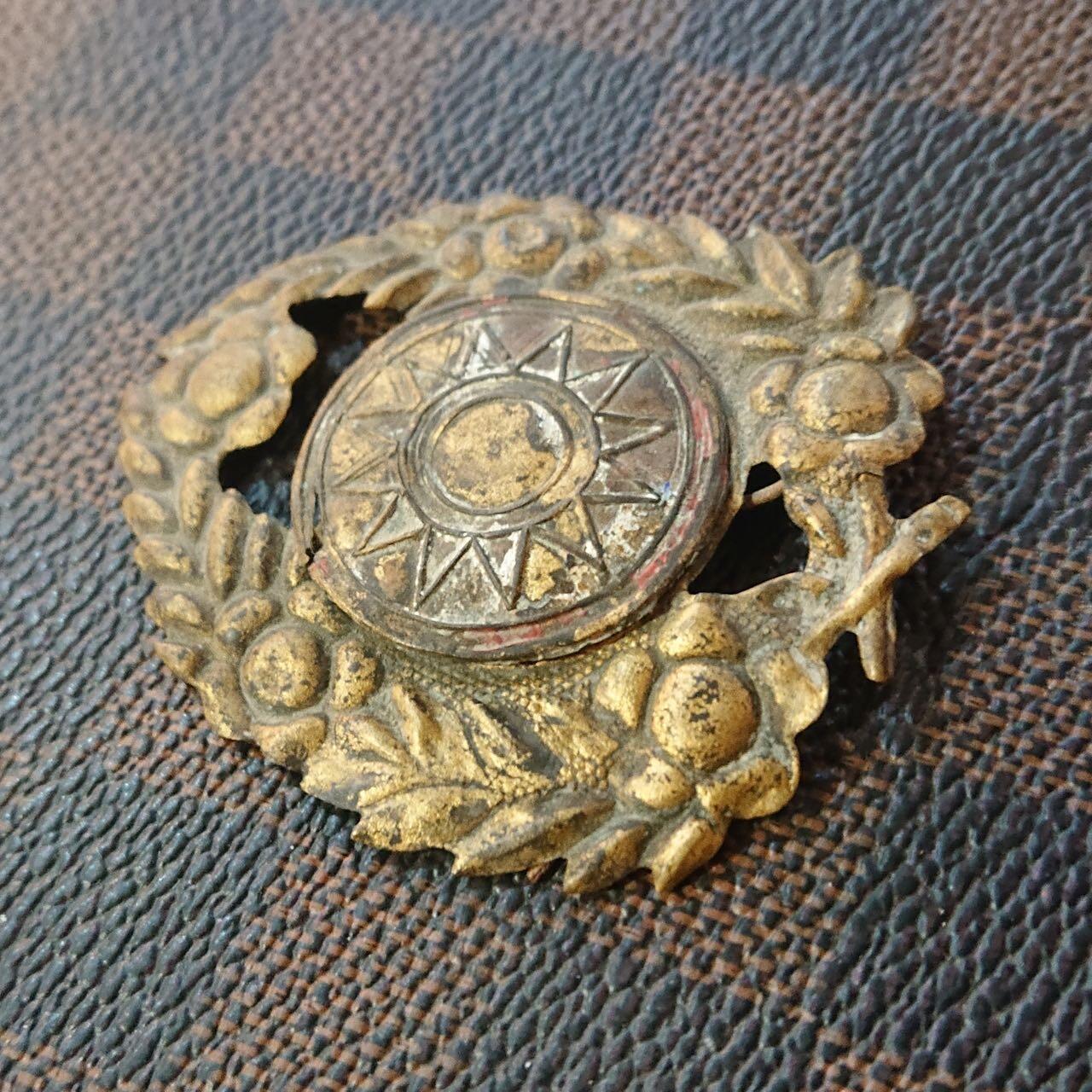 【第伍場】近代勋奖章徽章服饰杂项专场 民国军官分体式可拆卸帽徽