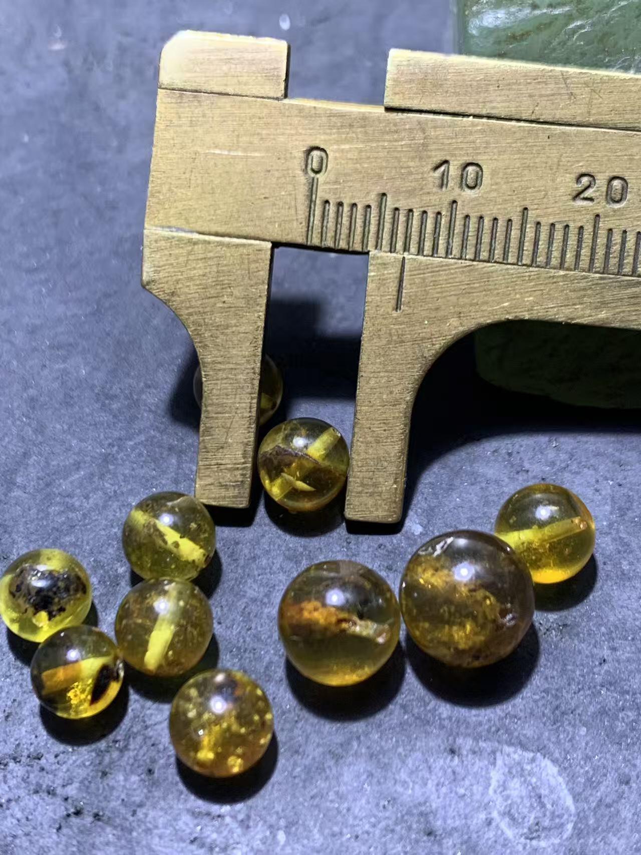 乌克兰原矿金珀通货珠子一组