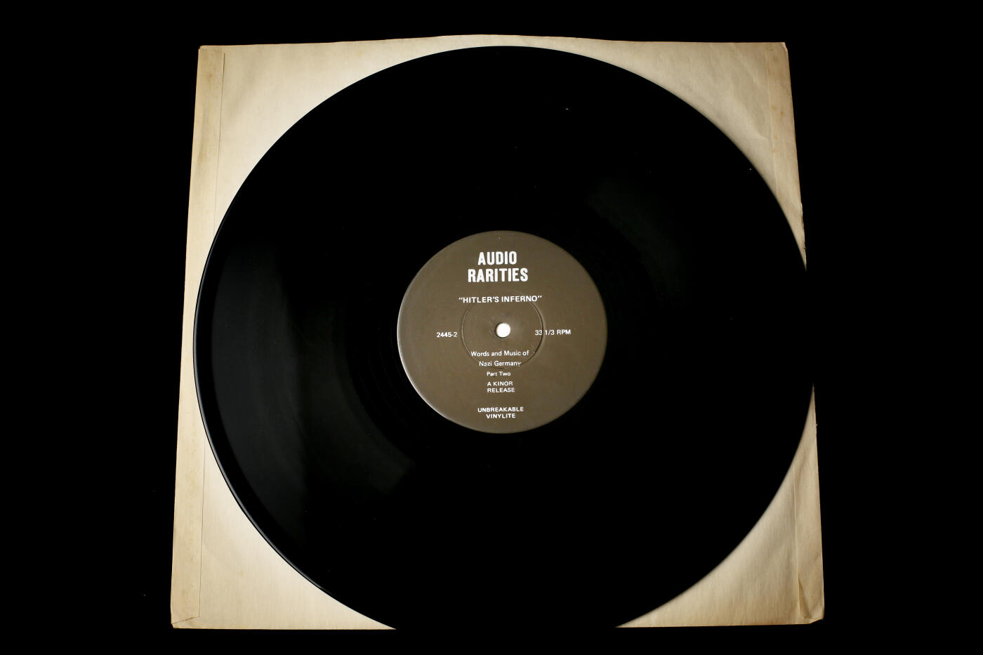 欢庆春节！戎马世界章牌大赏第112期春节大拍  德专场 《希特勒的地狱》黑胶唱片