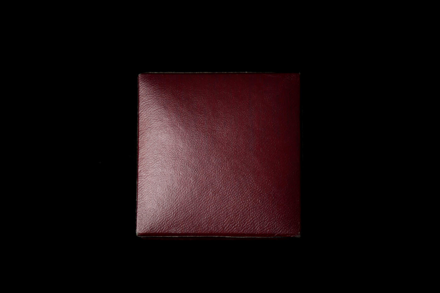 欢庆春节！戎马世界章牌大赏第112期春节大拍  德专场 原盒银质战伤奖章  章子品相好 盒子品相极其好 非常非常少见的原盒 极好