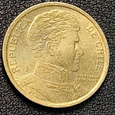 泉币菌-第188场- 迎 情人节专场 本场拍品多 请提前出价（本周五和之前拍的 2月14日发货） - 智利2005年 10比索青铜币 独立战争领袖奥希金斯 21MM 