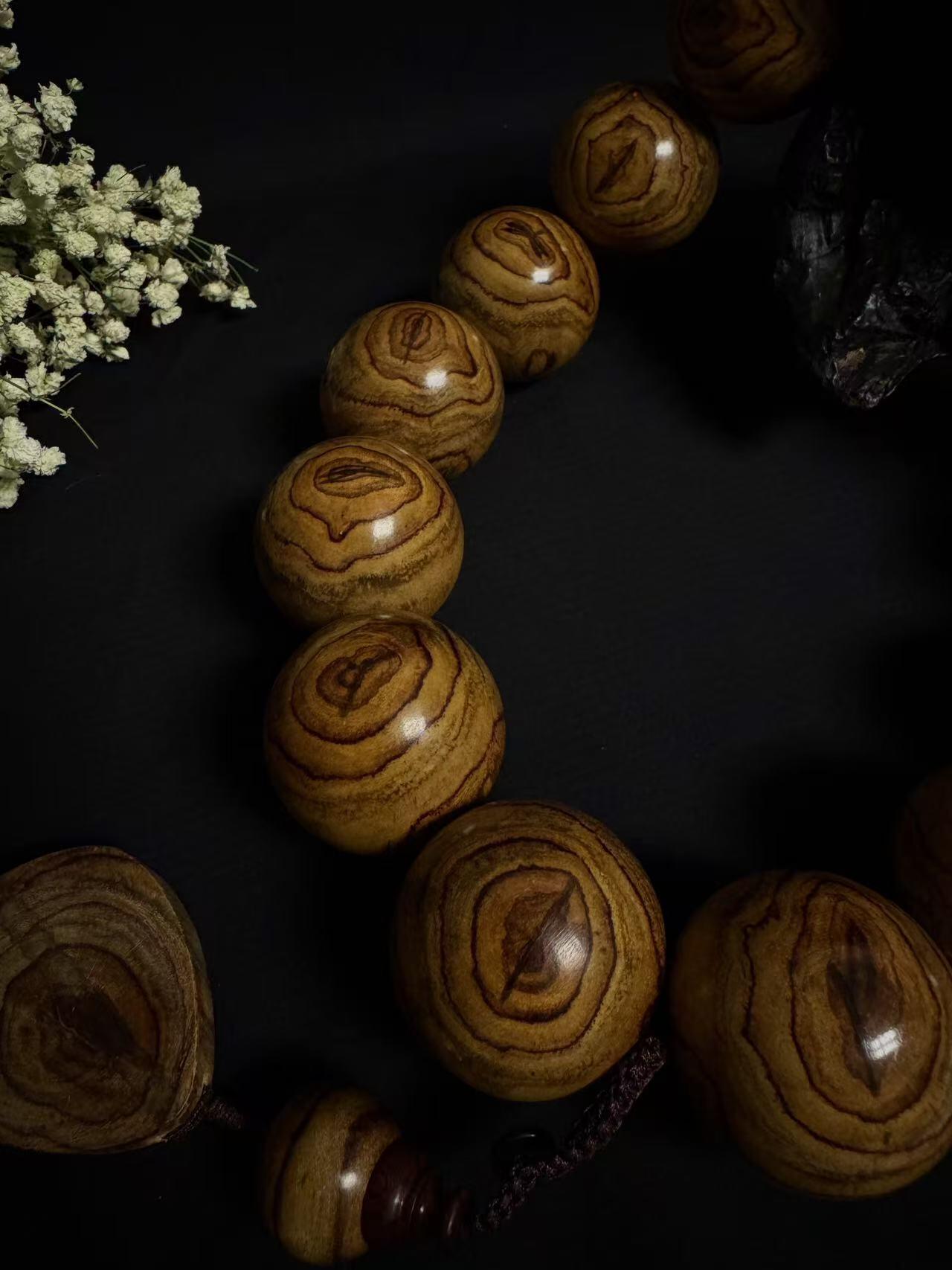 零元拍：继续再来大豪珠，海南黄花梨豪华大手持3.9-4.0/15颗大猪猪手持