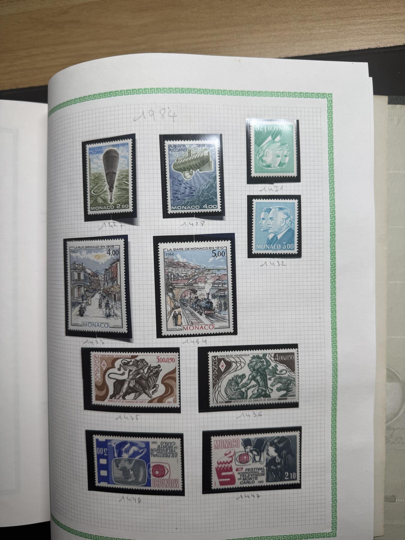 摩纳哥自制定位册