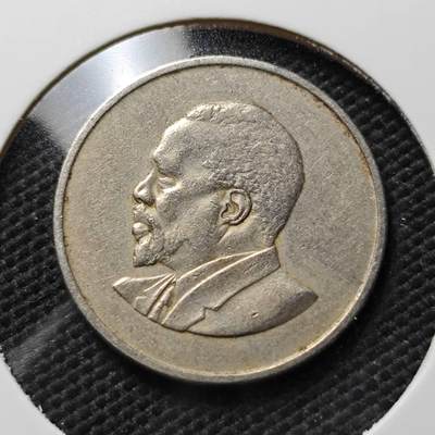 KK钱币收藏小铺  第395期  2月预留时间 周末发货 - 1966肯尼亚50分 开国头像无字版