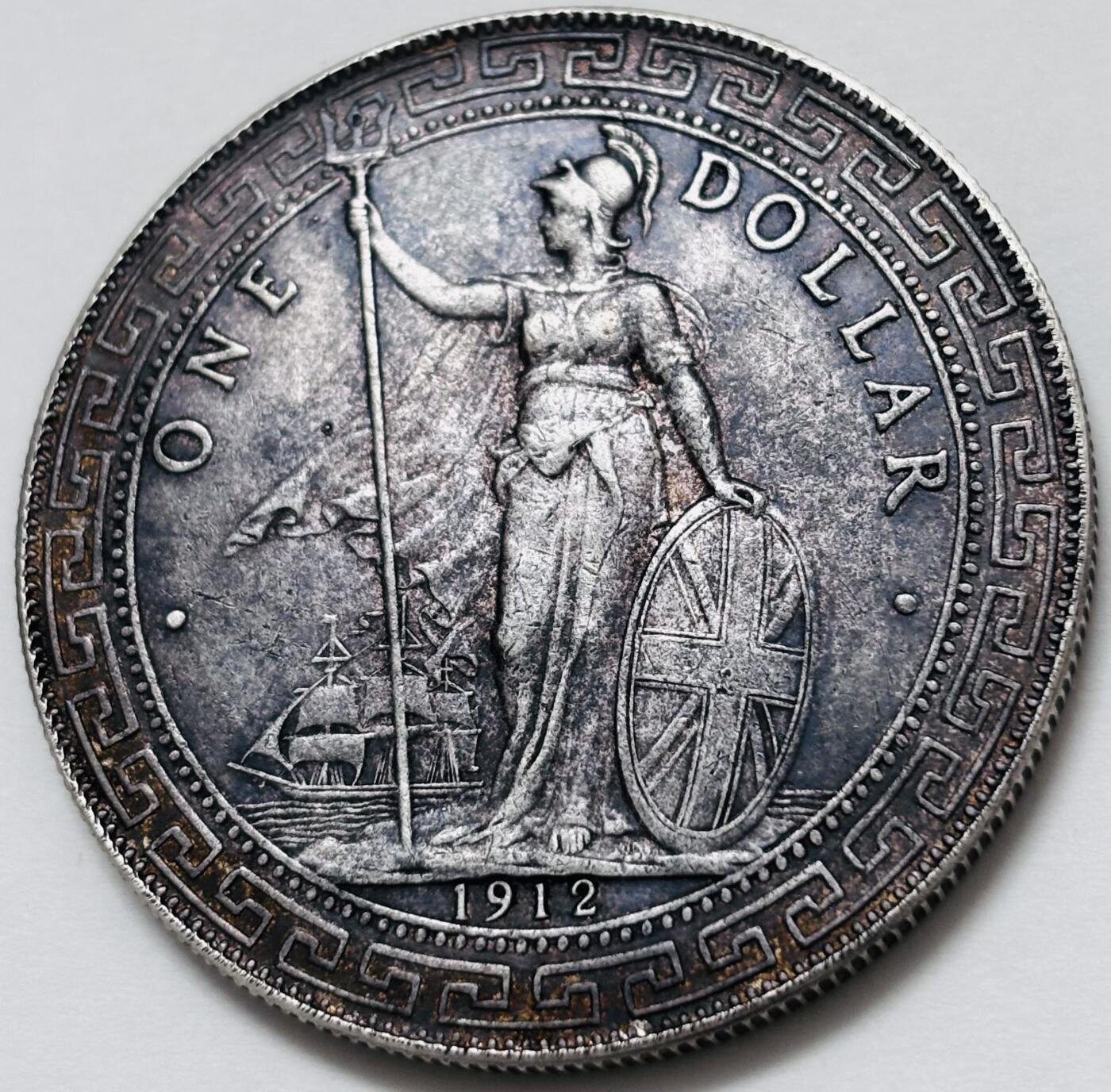 【金马踏春，泉马奔腾】2026 年新年贺岁场，（定于年初五接财神截拍）祝各位老板马到成功，马上有钱，愿岁岁平安喜乐顺遂 少见原光双彩极美品 1912 年站洋一元银元，细节完美