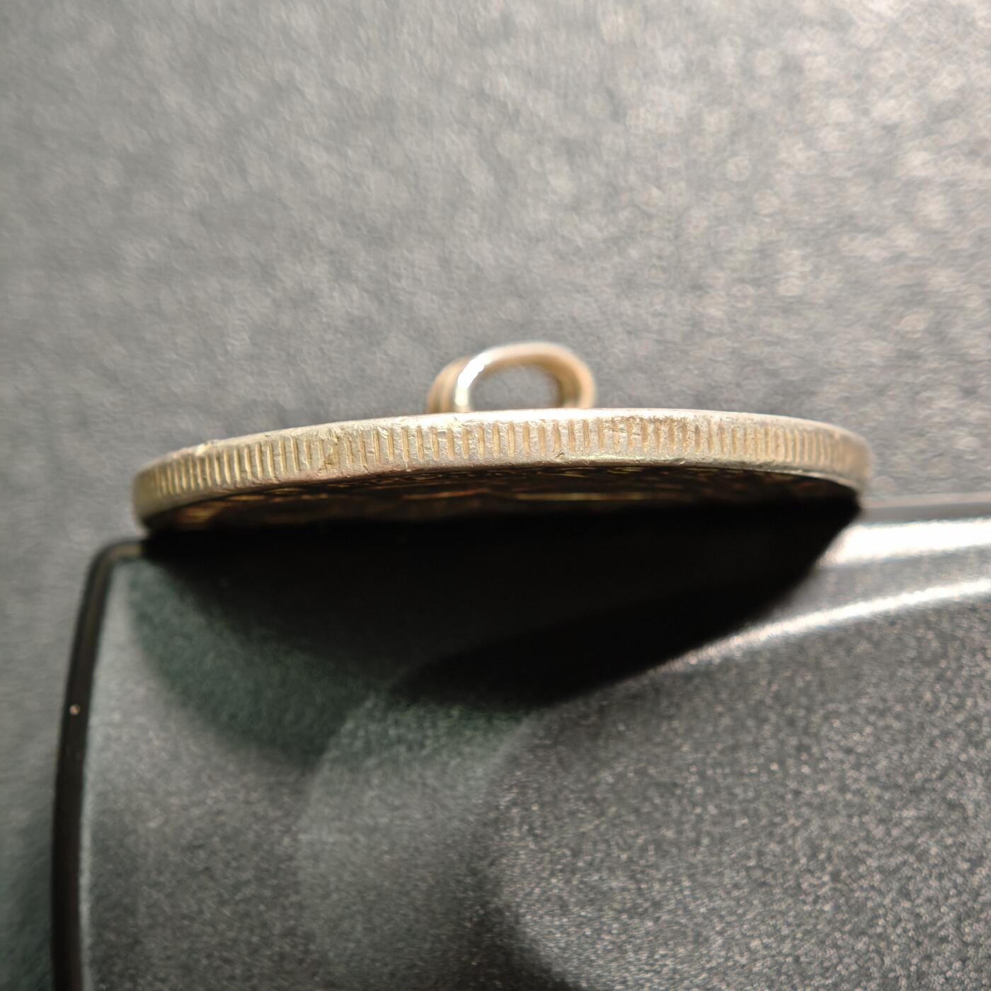 【德藏】世界币章拍卖第165期（拍品征集中~欢迎藏友联系） 1894年 秘鲁1索尔银币制作扣子 直径约：36.9mm；重约：24.6g