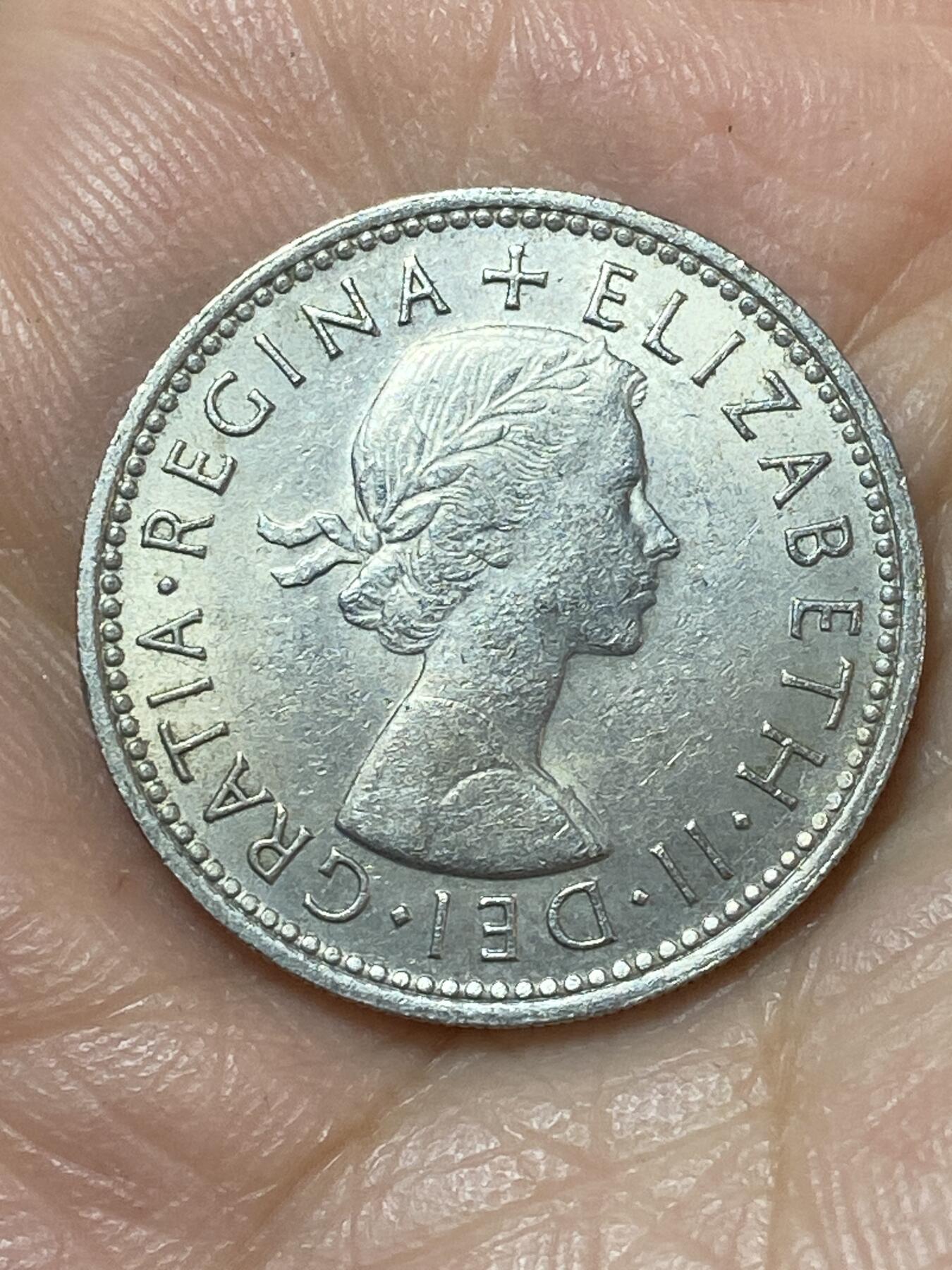 2026年第二十二场(总第一百九十一场）外国好品散币场(免佣金) 英国🇬🇧1963年1先令(伊丽莎白二世青年桂冠第二版，英格兰盾徽版)