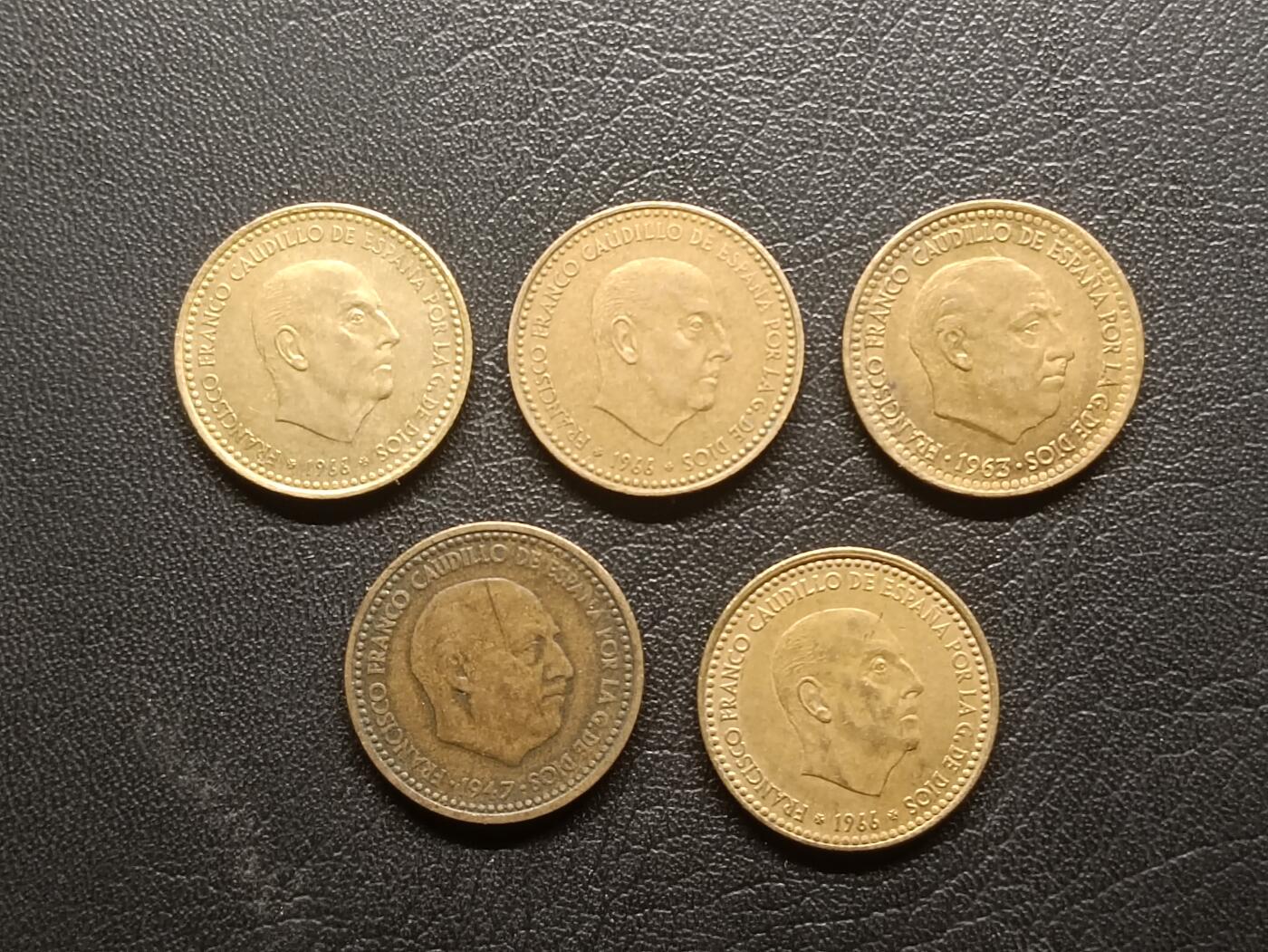 荟藏特别场次第二期——“社长的钢镚堆” 西班牙1比塞塔铜币批量五枚 两种弗朗哥肖像