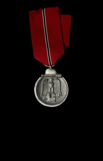 欢庆春节！戎马世界章牌大赏第112期春节大拍  德专场 - 冻肉奖章 锌制亮盔