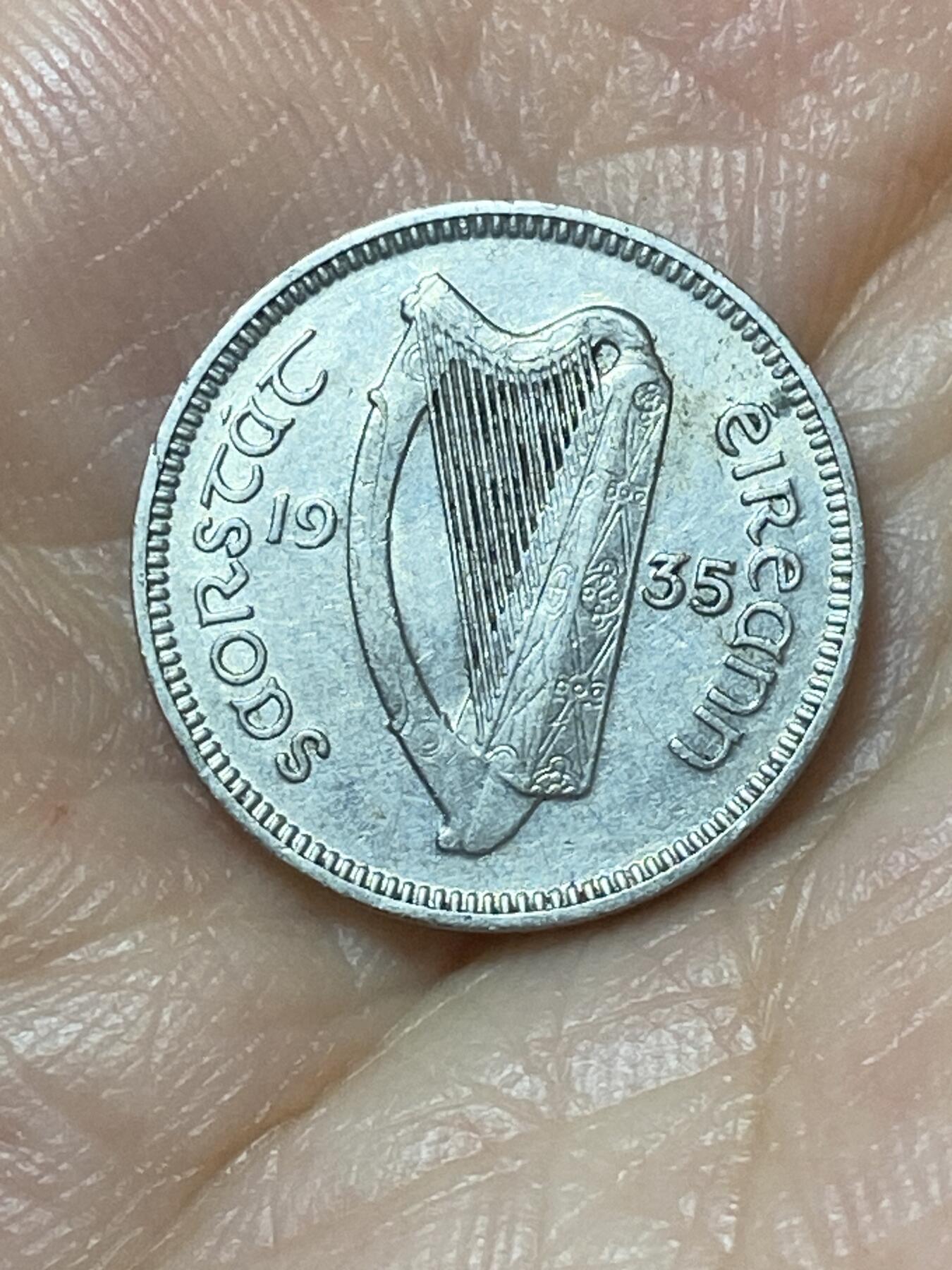 2026年第二十二场(总第一百九十一场）外国好品散币场(免佣金) 爱尔兰1935年3便士(英辖自由邦时期，首发年)