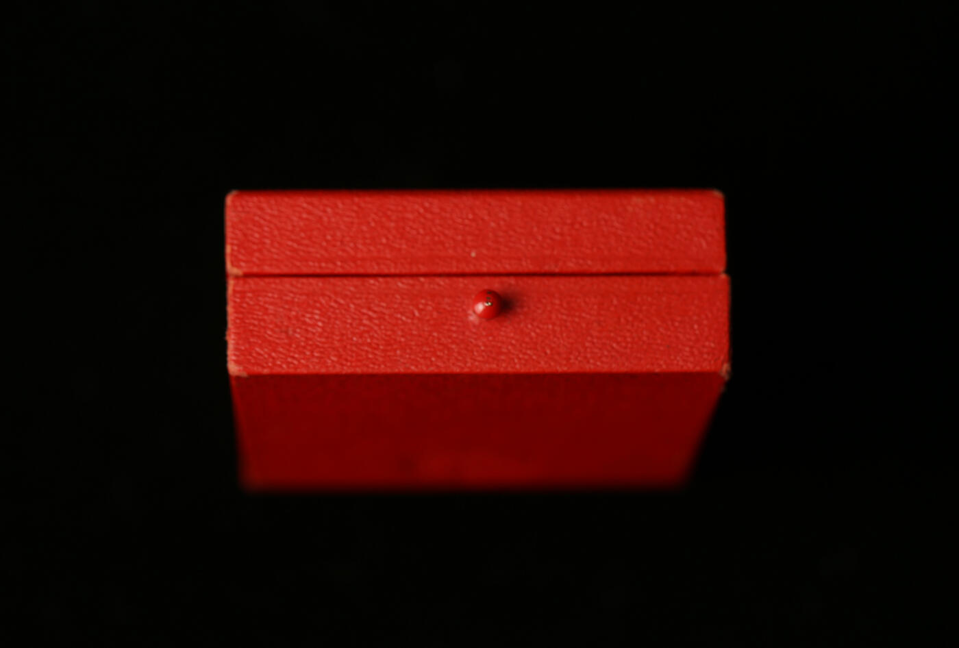 欢庆春节！戎马世界章牌大赏第112期春节大拍  德专场 德三三级社会福利奖章  godet造原盒 盒子底部有godet的厂标戳