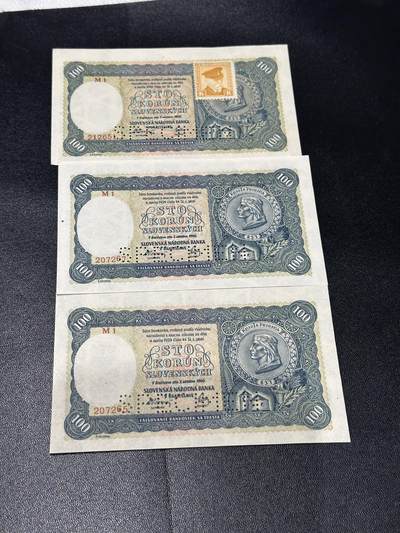 《外钞收藏家》第六百一十期（新年假期场/年后快递恢复正常再发货）（长期征集拍品、欢迎藏友们联系合作） - 1939年斯洛伐克100克朗 样票 3张一起 UNC- 角有小折等瑕疵