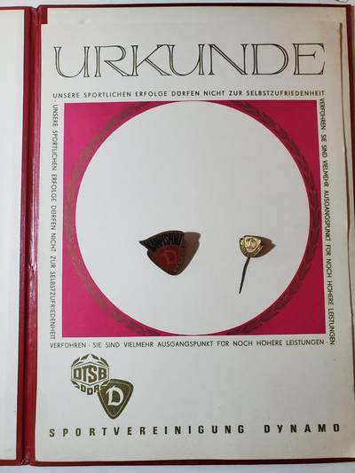 韵星假日军品类拍卖第40期 -- Rimey Holidays Militaria Auction 40 - 民主德国dtsb体育协会优秀成员证章、插针带证书一套