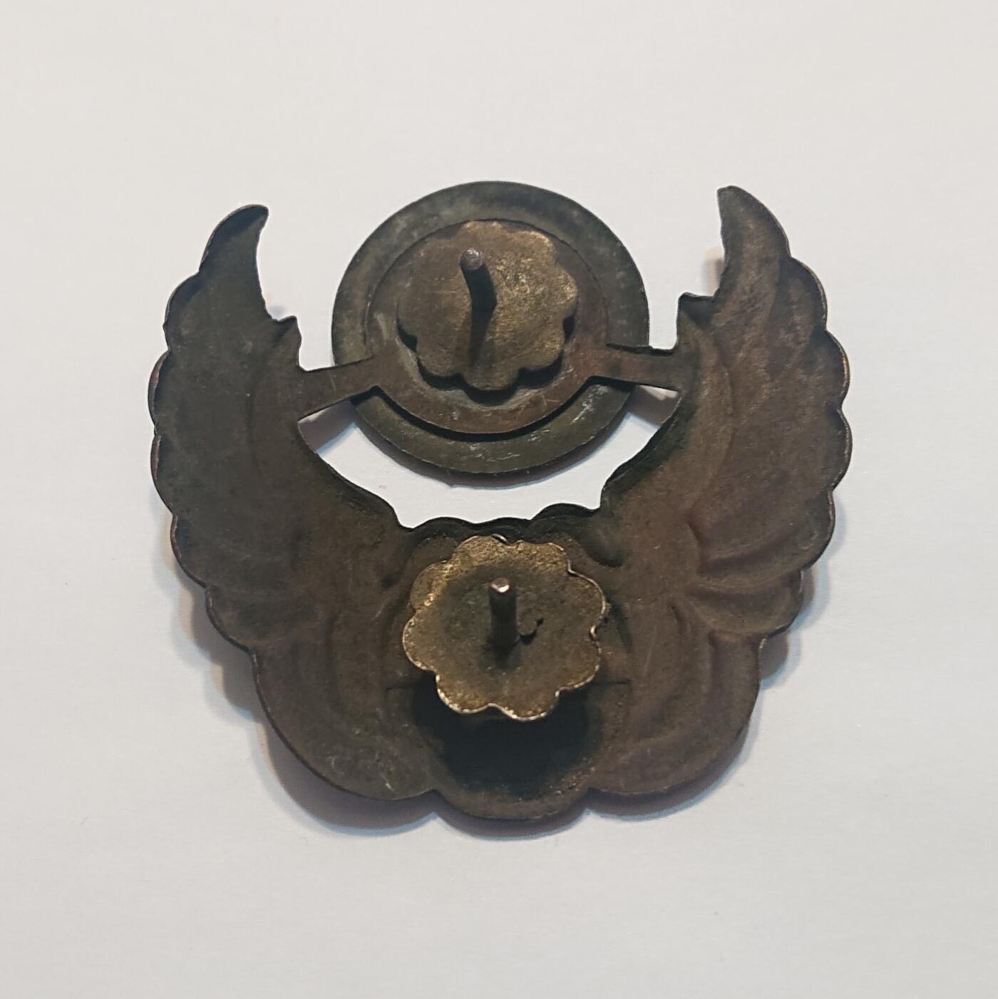 【第伍場】近代勋奖章徽章服饰杂项专场 胜利光复—第一代铁路局珐琅帽徽