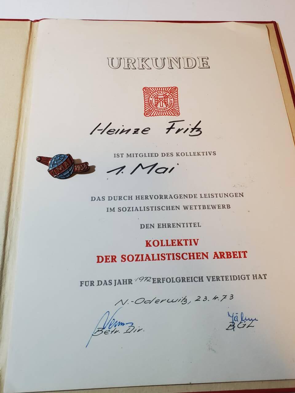 韵星假日军品类拍卖第40期 -- Rimey Holidays Militaria Auction 40 民主德国集体劳动荣誉五月一日称号证章带证书一套