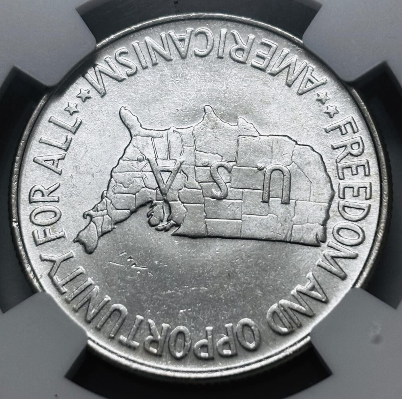 【金马踏春，泉马奔腾】2026 年新年贺岁场，（定于年初五接财神截拍）祝各位老板马到成功，马上有钱，愿岁岁平安喜乐顺遂 NGC MS62 1952 年美国地图币半美元银币 高光爆裂品相