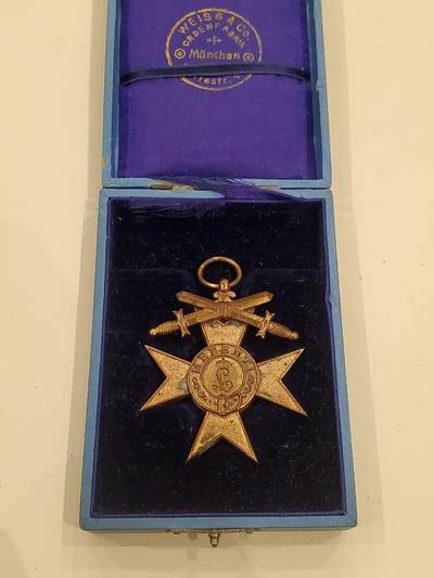 韵星假日军品类拍卖第40期 -- Rimey Holidays Militaria Auction 40 - 德意志帝国巴伐利亚王国三级功绩奖章mvk3带原盒一套 