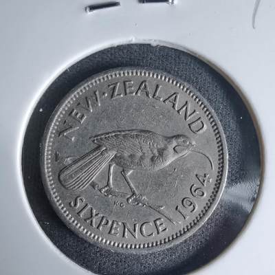 沼泽如烟--第990场 - 新西兰1964年6便士