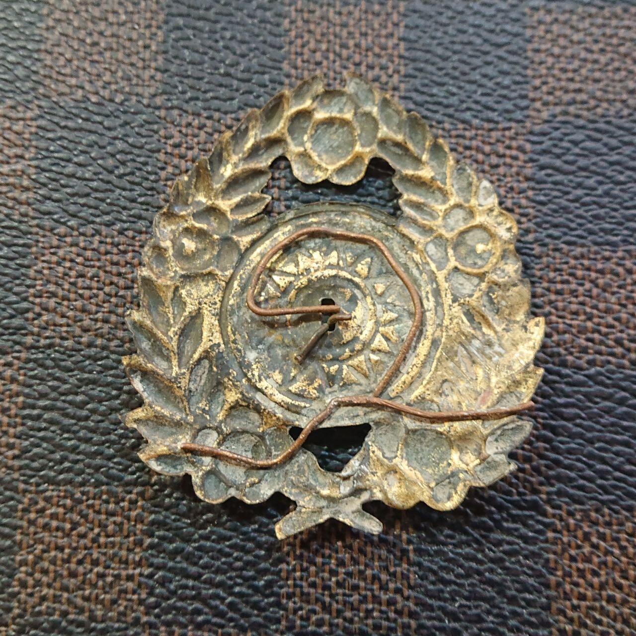 【第伍場】近代勋奖章徽章服饰杂项专场 民国军官分体式可拆卸帽徽