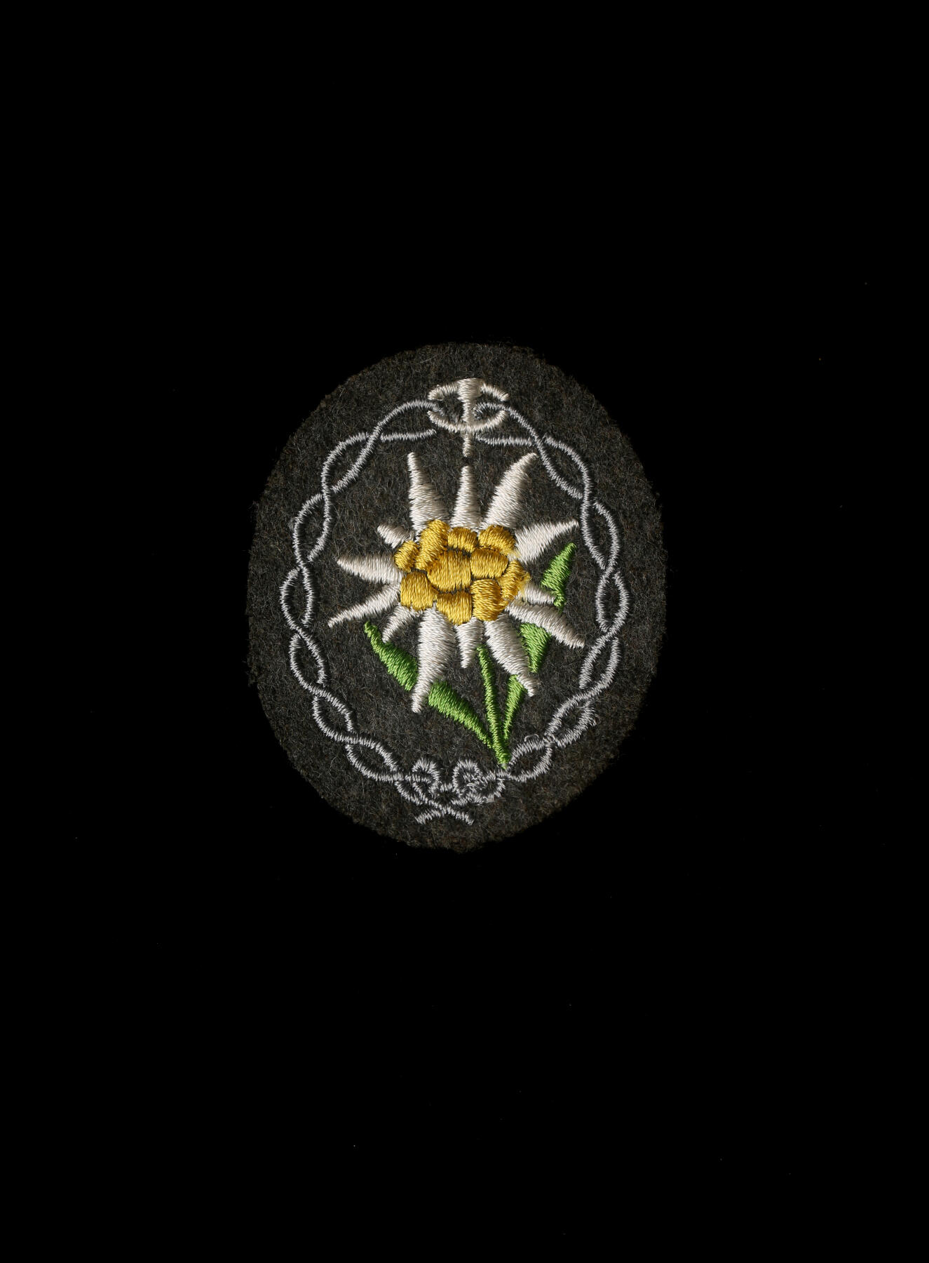 欢庆春节！戎马世界章牌大赏第112期春节大拍  德专场 雪绒花臂章