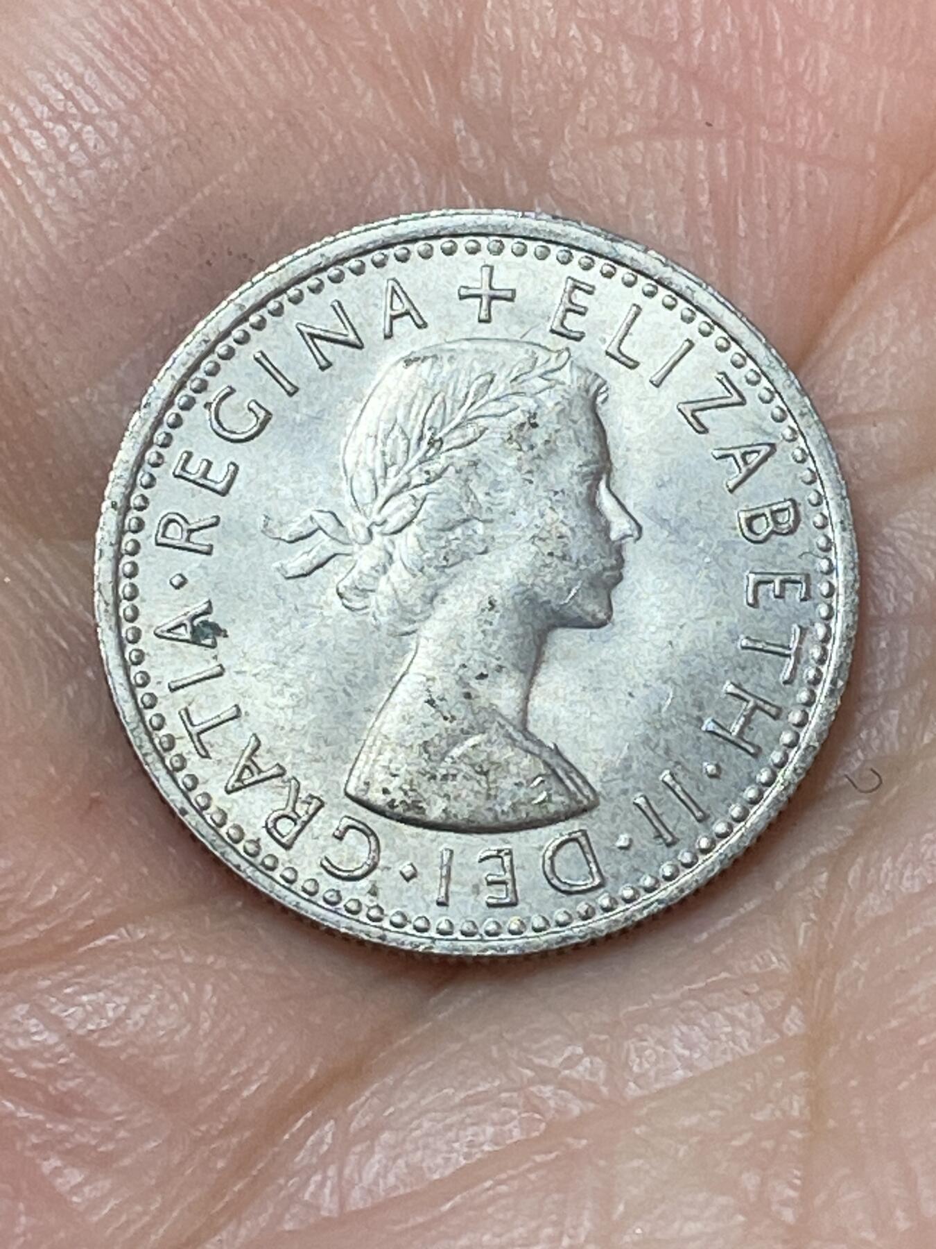 2026年第二十二场(总第一百九十一场）外国好品散币场(免佣金) 英国🇬🇧1967年6便士(伊丽莎白二世青年桂冠第二版，普制币关门年)