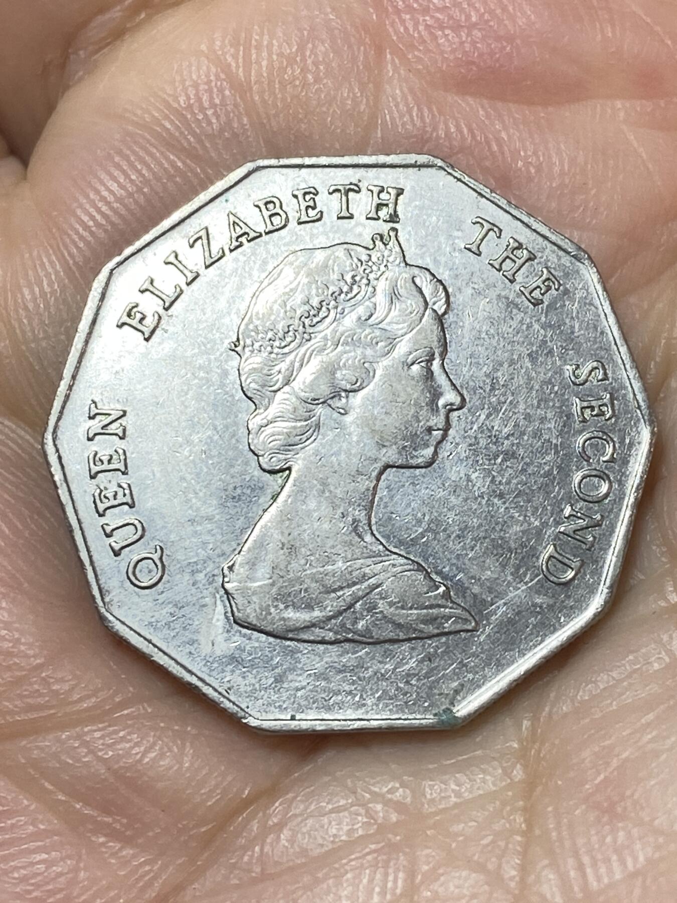 2026年第二十二场(总第一百九十一场）外国好品散币场(免佣金) 东加勒比国家1995年1元(伊丽莎白二世中年花冠第二版)