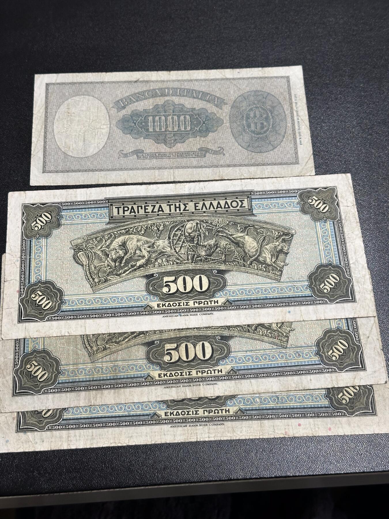 《外钞收藏家》第六百一十期（新年假期场/年后快递恢复正常再发货）（长期征集拍品、欢迎藏友们联系合作） 意大利1000里拉+希腊500三张 一起 非全新 品相如图