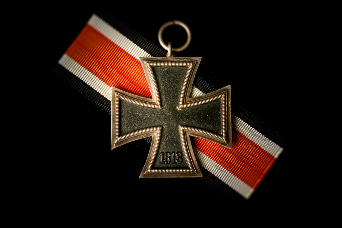 欢庆春节！戎马世界章牌大赏第112期春节大拍  德专场 辛B二铁 最稀少的版型铁 在任何德三铁十字收藏中都是浓墨重彩的一笔