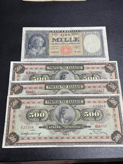 《外钞收藏家》第六百一十期（新年假期场/年后快递恢复正常再发货）（长期征集拍品、欢迎藏友们联系合作） - 意大利1000里拉+希腊500三张 一起 非全新 品相如图