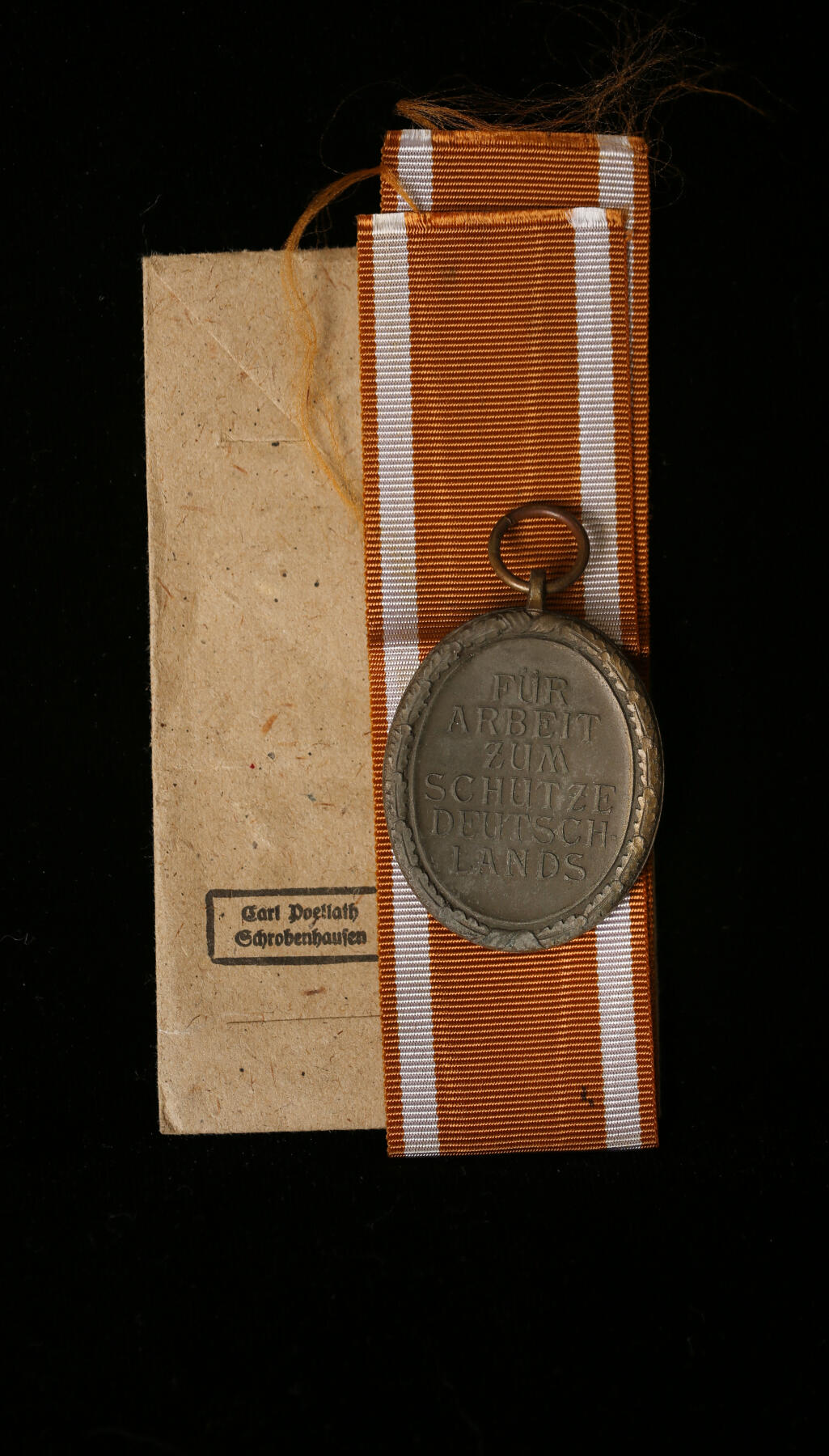 欢庆春节！戎马世界章牌大赏第112期春节大拍  德专场 锌制西墙奖章 带纸袋